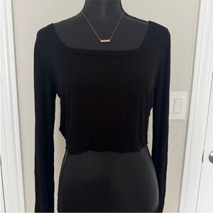 NWT Michael Lauren Women’s Jeremiah Black Long Sleeve Crop Top L